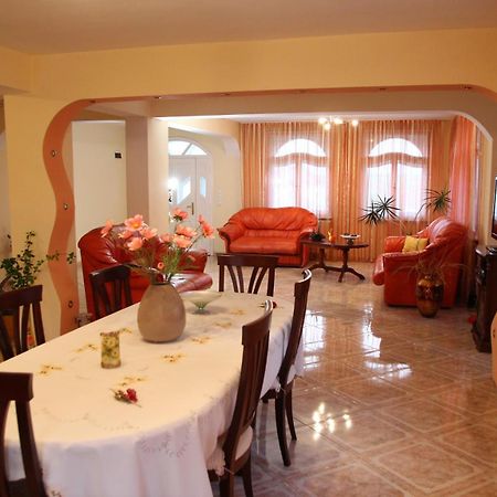 Hotel Casa Monica à Băile Felix Extérieur photo