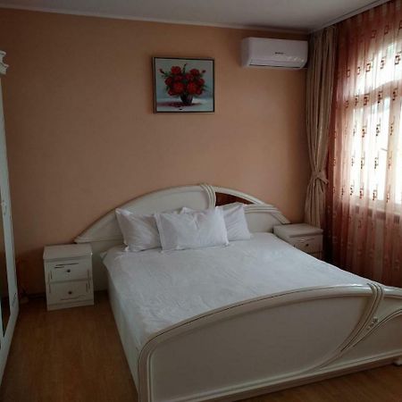 Hotel Casa Monica à Băile Felix Extérieur photo