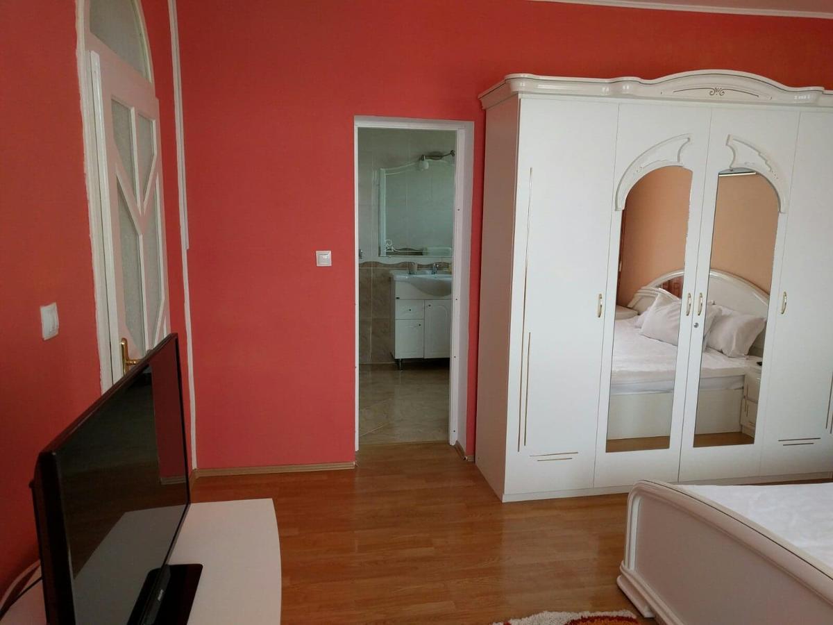 Hotel Casa Monica à Băile Felix Extérieur photo