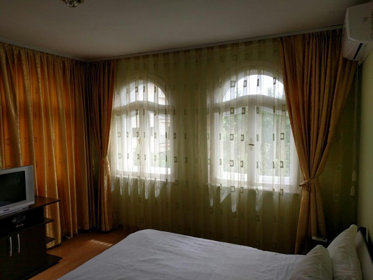 Hotel Casa Monica à Băile Felix Extérieur photo
