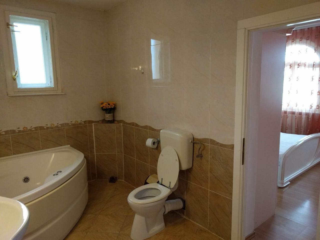 Hotel Casa Monica à Băile Felix Extérieur photo